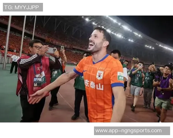 媒体人称泰山球迷频繁讨债无果或需肝移植引发热议 媒体人称泰山球迷频繁讨债无果或需肝移植引发热议