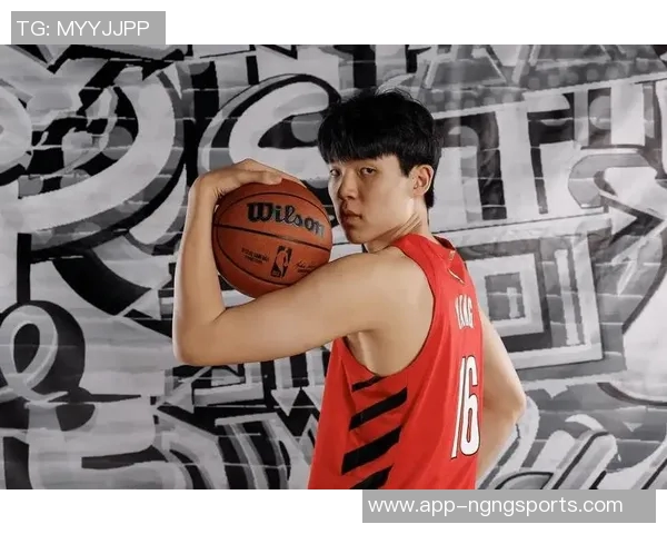 开拓者训练照曝光杨瀚森现身出战与否仍待确认